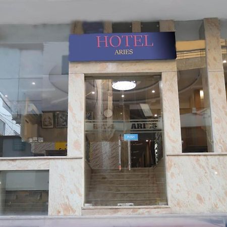 Hotel Aries Yeni Delhi Dış mekan fotoğraf