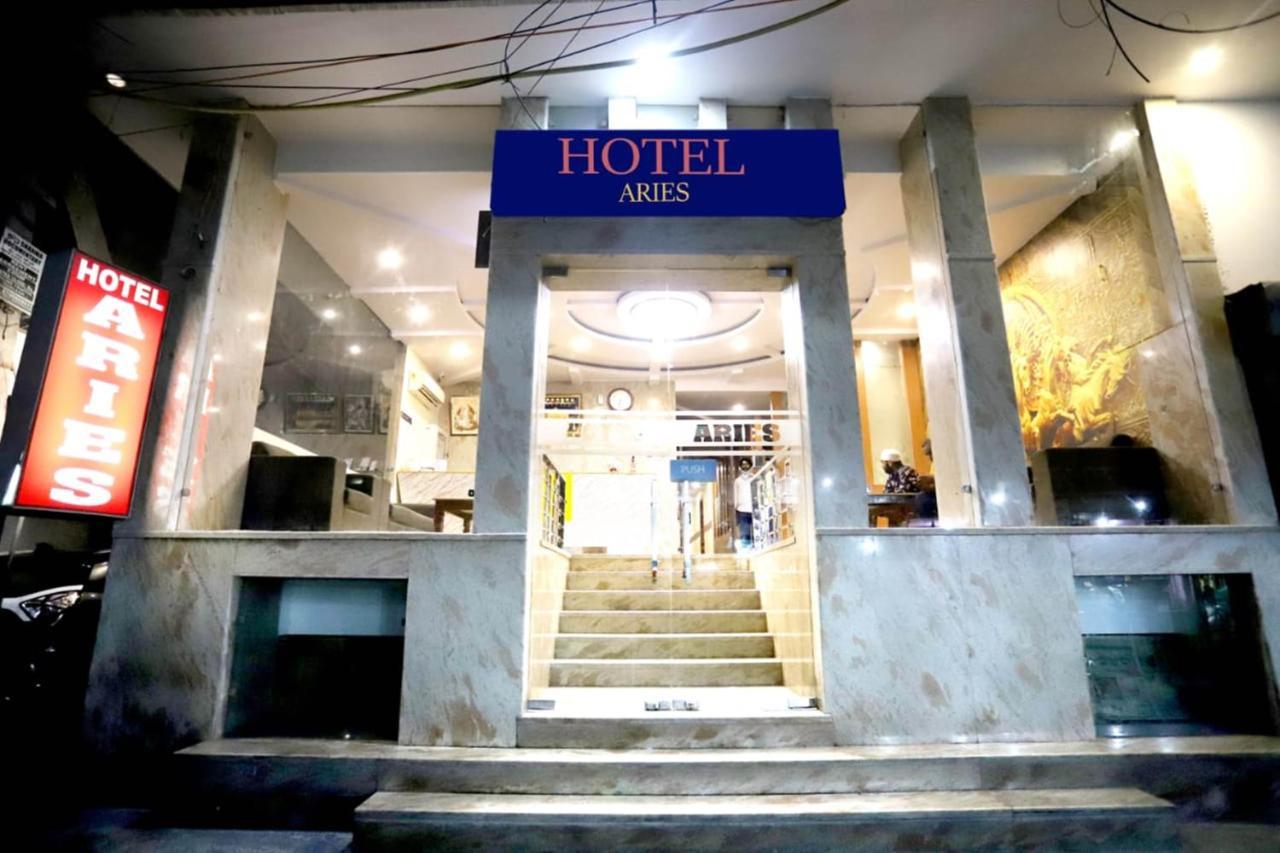 Hotel Aries Yeni Delhi Dış mekan fotoğraf