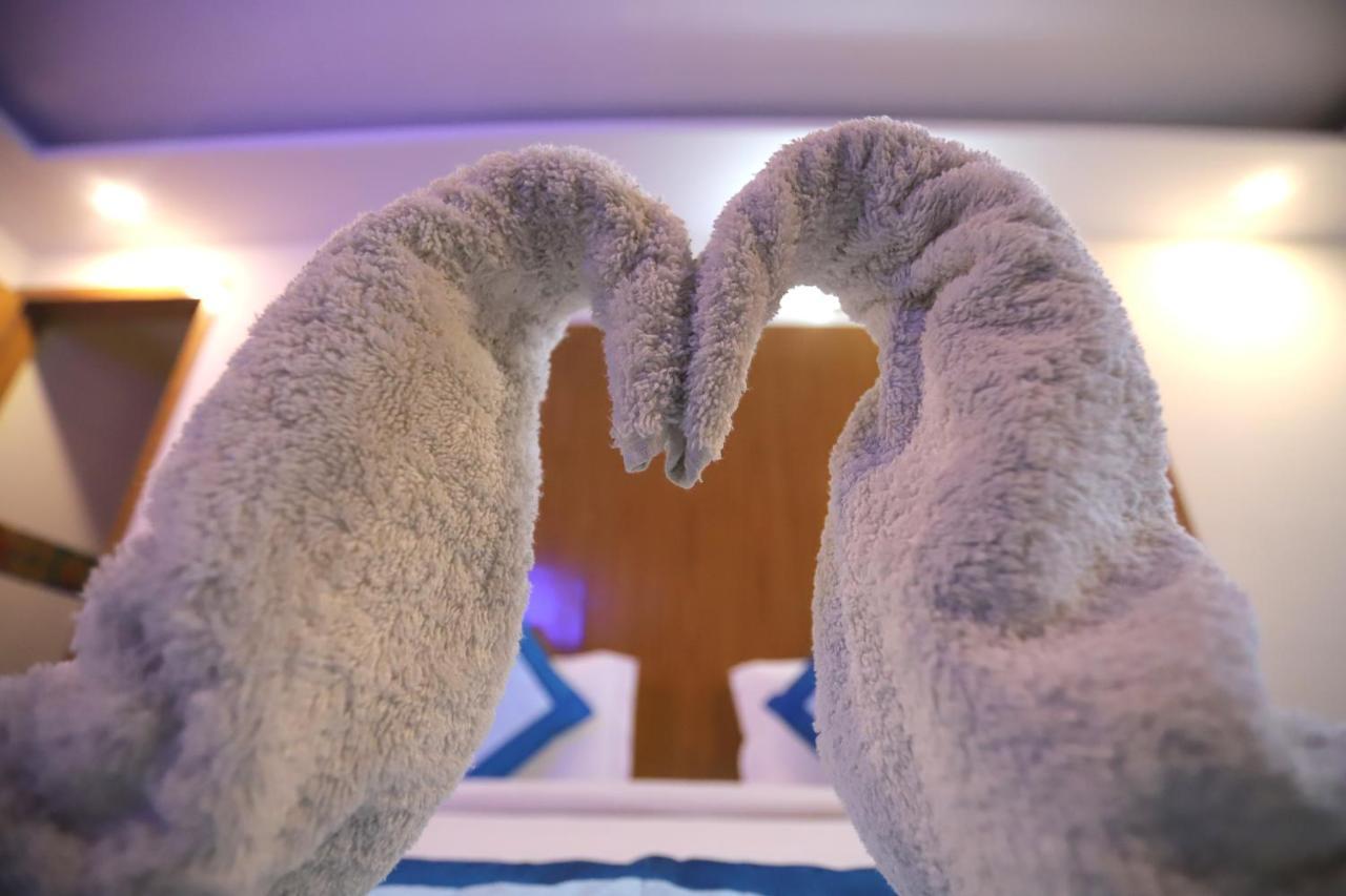 Hotel Aries Yeni Delhi Dış mekan fotoğraf